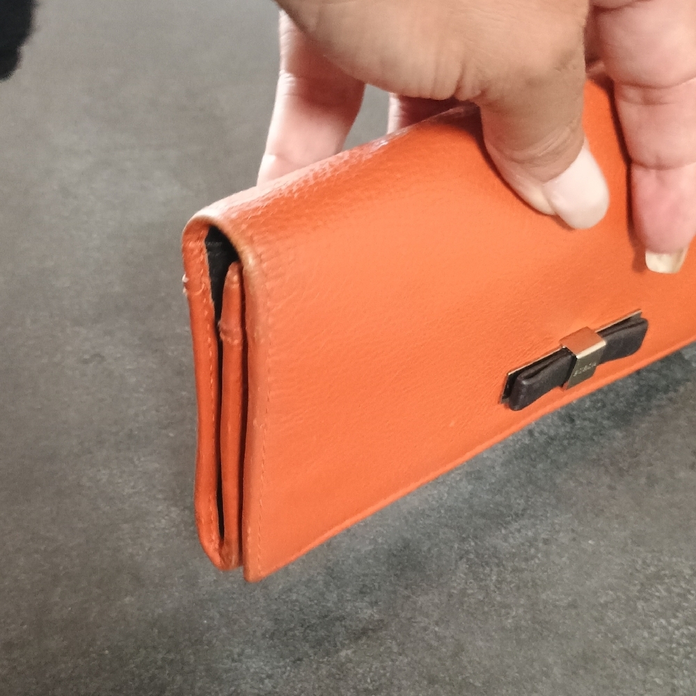 Furla Tangerine Pebbled Leather Continental Wallet - Silver Bow Edition GUC - Picture 12 of 14